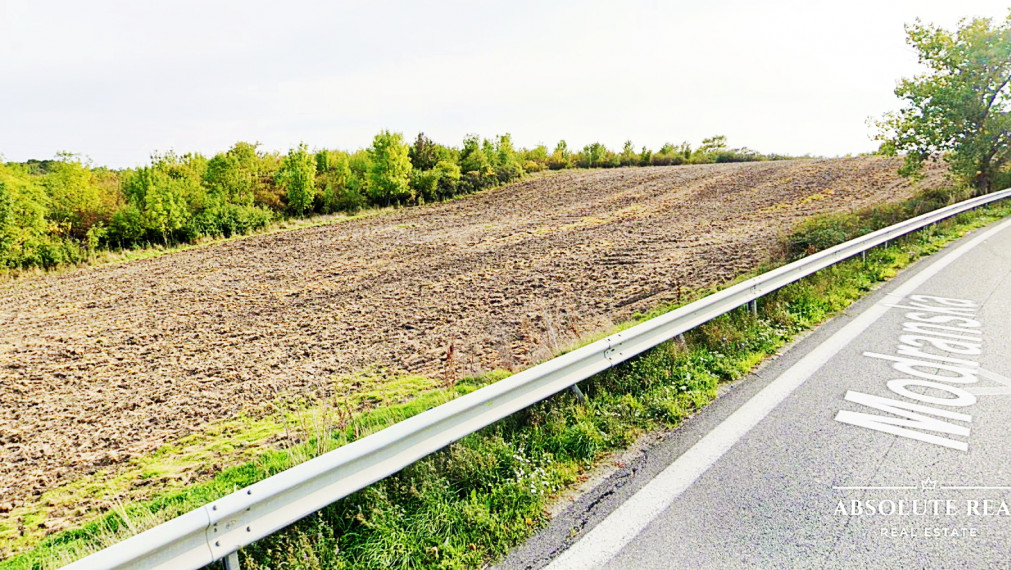 POZEMOK na stavbu rodinného domu 851 m2, VINOSADY, Pezinská ulica