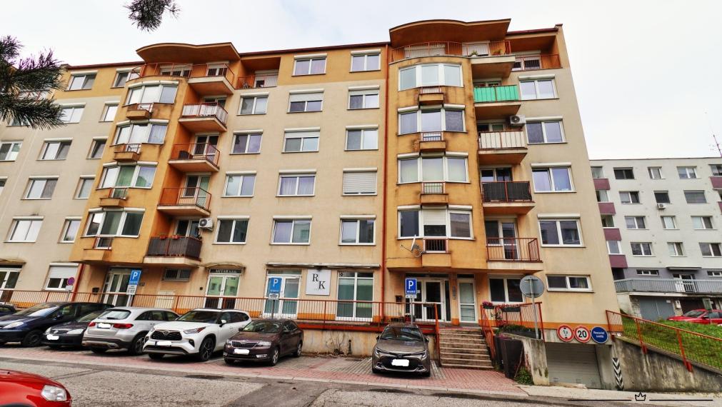 ABSOLUTE REAL / Útulný nebytový priestor v BA – Dúbravke, Cabanova ulica, 81.45 m2