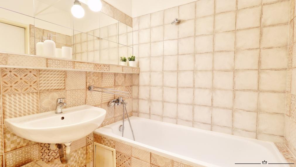 ABSOLUTE REAL / moderný 3i byt v BA – Ružinove, Astrová ulica, 60 m2, tehla, terasa 46 m2, pivnica