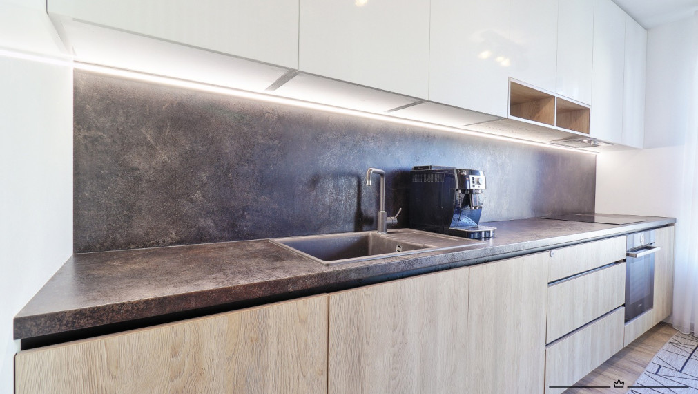 ABSOLUTE REAL / moderný 3i byt v BA – Dúbravke, Agátová ulica, 74.47 m2, balkón, pivnica, vnútorné garážové státie