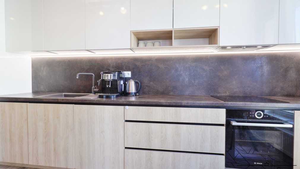 ABSOLUTE REAL / moderný 3i byt v BA – Dúbravke, Agátová ulica, 74.47 m2, balkón, pivnica, vnútorné garážové státie