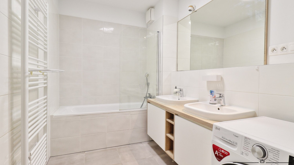 ABSOLUTE REAL / moderný 3i byt v BA – Dúbravke, Agátová ulica, 74.47 m2, balkón, pivnica, vnútorné garážové státie