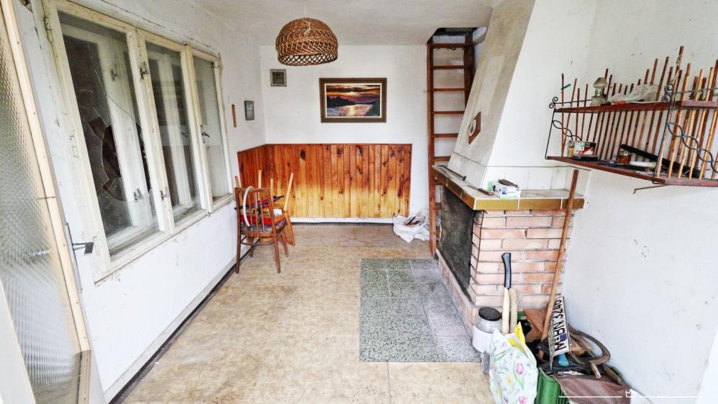 ABSOLUTE REAL / ZÁHRADA 364 m2, BRATISLAVA – DÚBRAVKA, Hanulova ulica, elektrina, mestská voda, oplotenie, chata