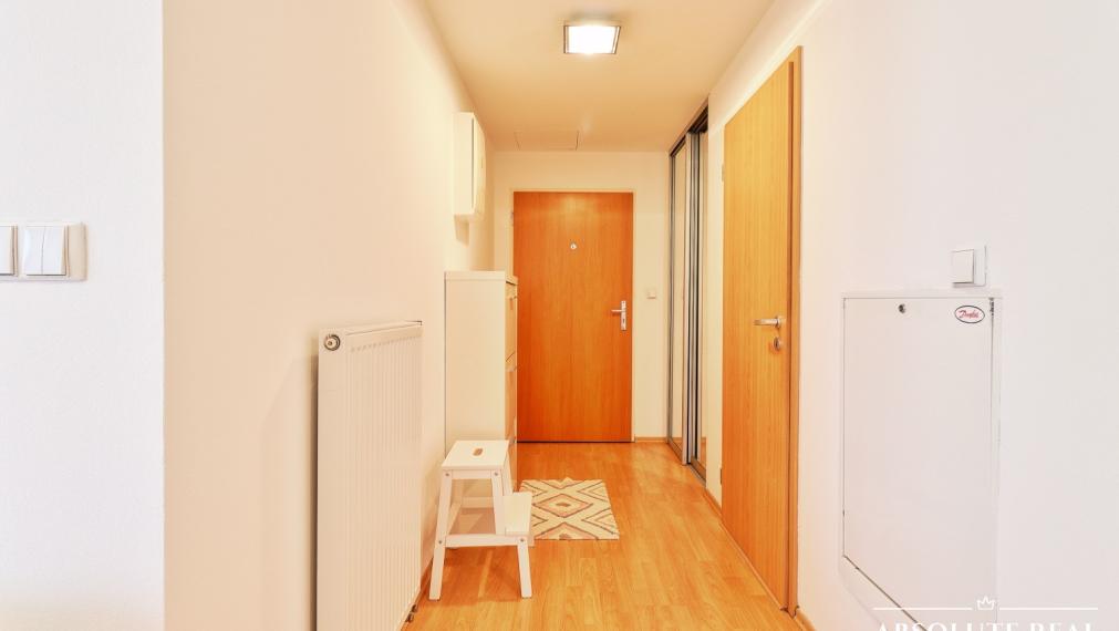 ABSOLUTE REAL / Pekný 3i byt v BA – Petržalka, Vienna Gate, Kopčianska ul., 72 m2, balkón, garáž. státie