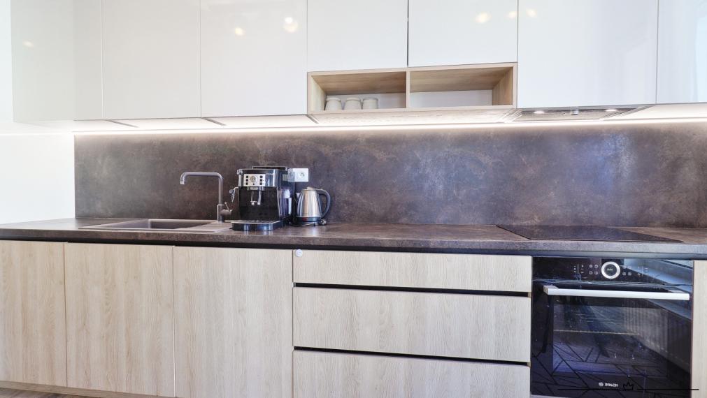 ABSOLUTE REAL / moderný 3i byt v BA – Dúbravke, Agátová ulica, 74.47 m2, balkón, pivnica, vnútorné garážové státie