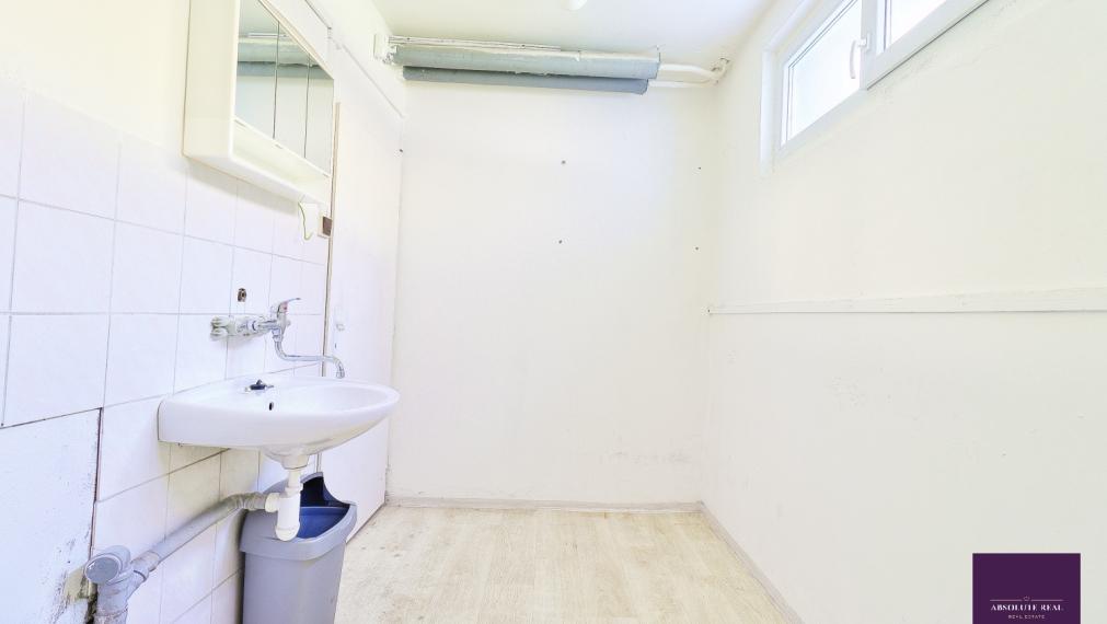 ABSOLUTE REAL / 3i nebytový priestor – KANCELÁRIA, SKLAD, SLUŽBY, Bratislava Dúbravka – Tranovského ulica, 59 m2