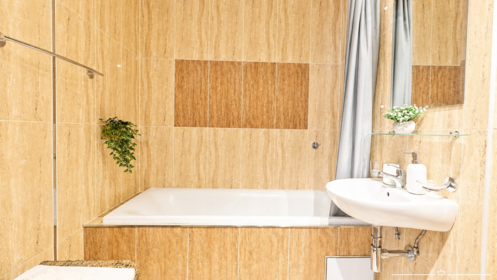 ABSOLUTE REAL / Pekný väčší 1i byt v BA – Ružinov, Vlčie Hrdlo, 41.6 m2, lodžia, klimatizácia