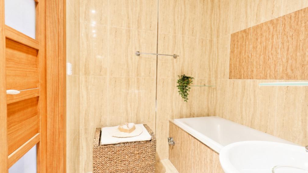 ABSOLUTE REAL / Pekný väčší 1i byt v BA – Ružinov, Vlčie Hrdlo, 41.6 m2, lodžia, klimatizácia