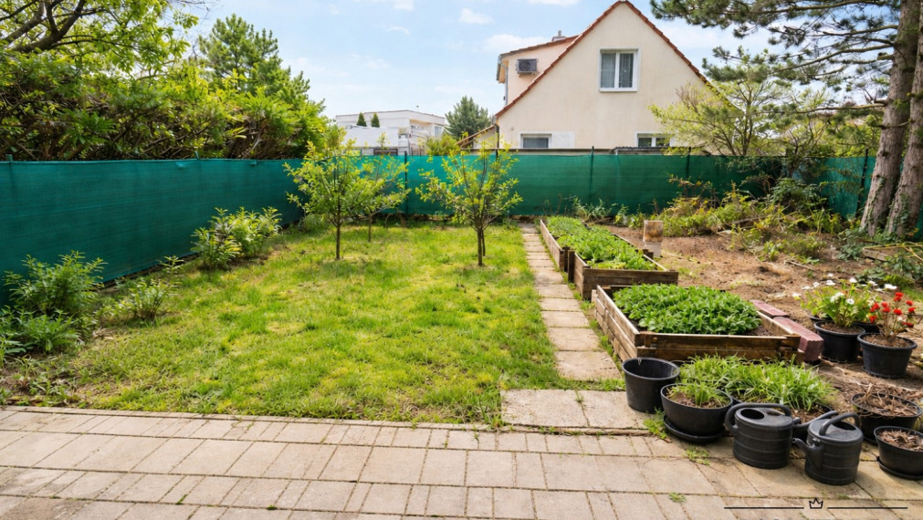ABSOLUTE REAL / 5i dom, Bratislava DNV – Ílová ulica, 169.5 m2, terasa, záhrada