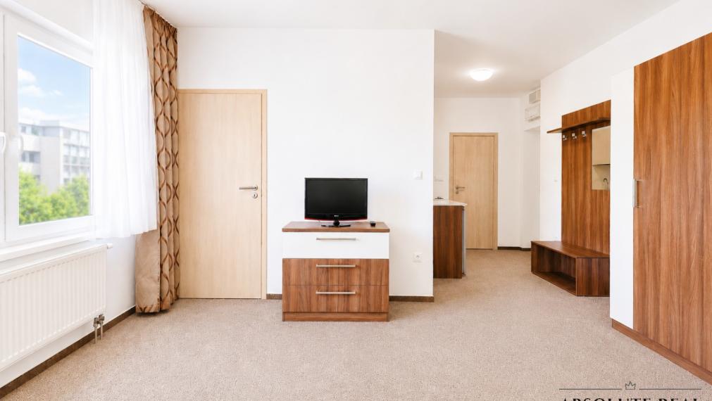 ABSOLUTE REAL / Útulný 2i apartmán v BA – Petržalke, Betliarska ul., bazén, posilňovňa