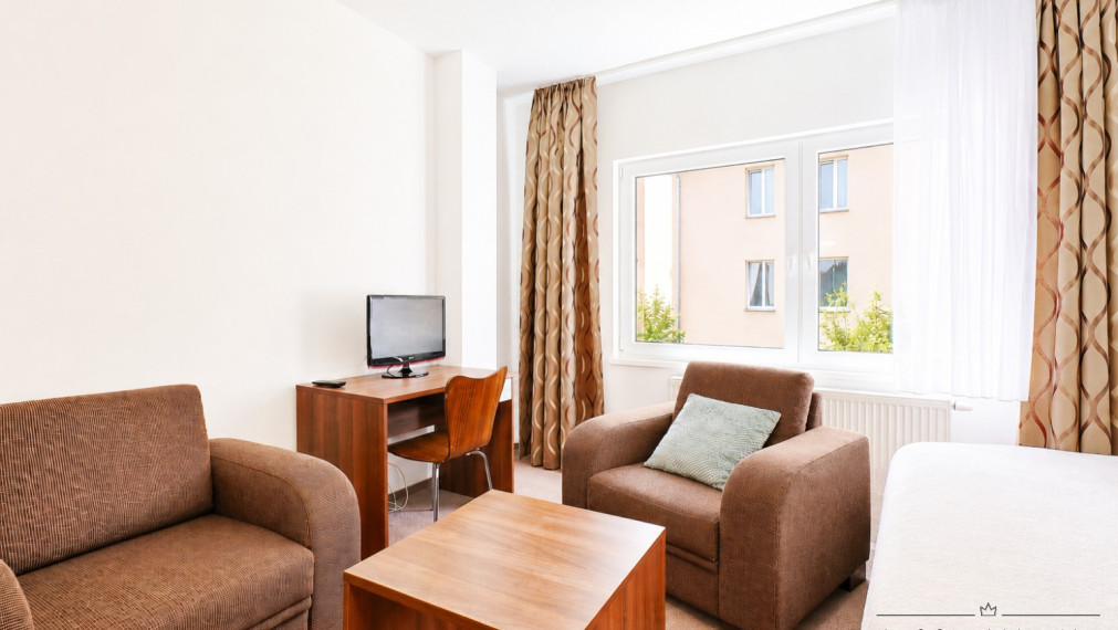 ABSOLUTE REAL / Útulný 2i apartmán v BA – Petržalke, Betliarska ul., bazén, posilňovňa