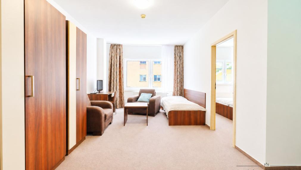 ABSOLUTE REAL / Útulný 2i apartmán v BA – Petržalke, Betliarska ul., bazén, posilňovňa