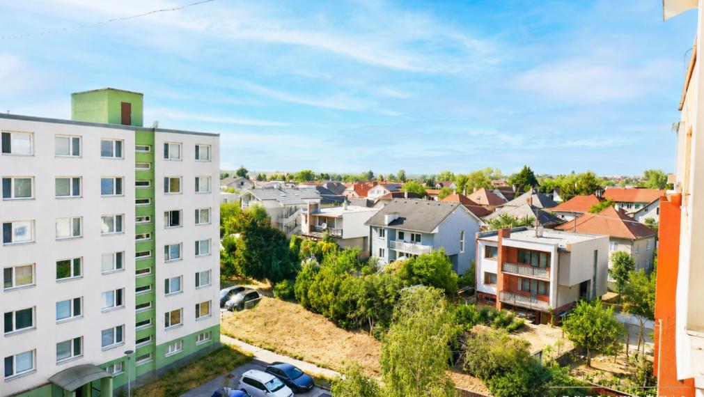 ABSOLUTE REAL / priestranný 4i byt v Bratislave – DNV, I. Bukovčana, 91.11 m2, lodžia, veľká hala