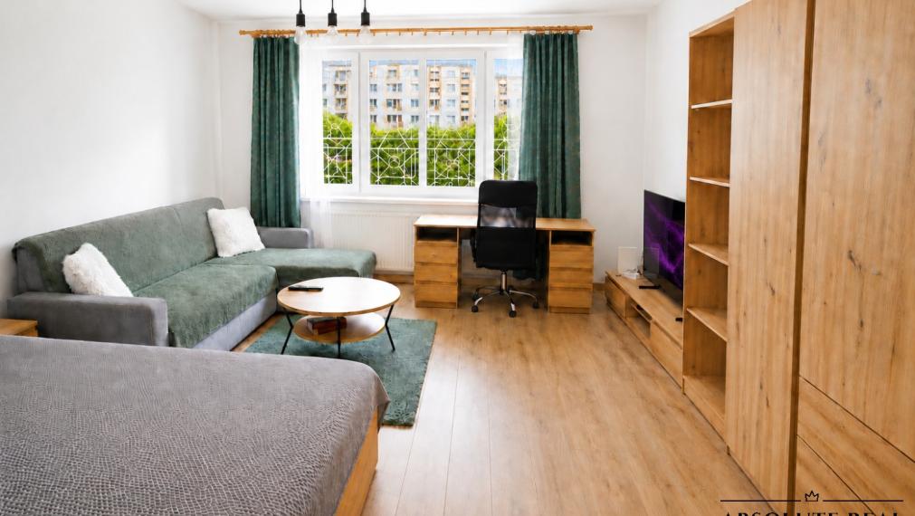 ABSOLUTE REAL / 3i byt, Bratislava – Karlova Ves, Ľ. Fullu, 67 m2, 2x loggia, predzáhradka 44 m2
