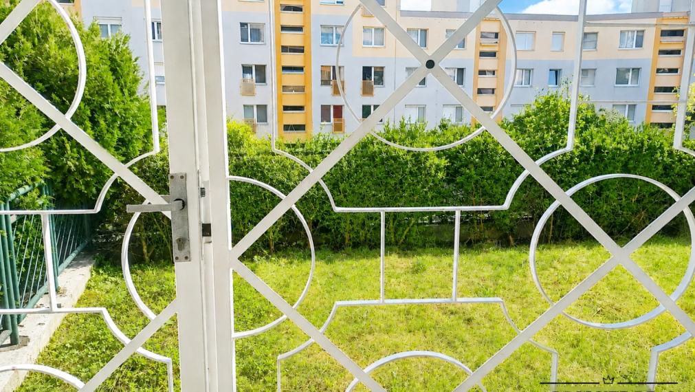 ABSOLUTE REAL / 3i byt, Bratislava – Karlova Ves, Ľ. Fullu, 67 m2, 2x loggia, predzáhradka 44 m2