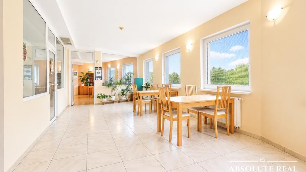 ABSOLUTE REAL / Veľké, pekné Nebytové priestory blízko Centra v Petržalke pri Inchebe,157 m2