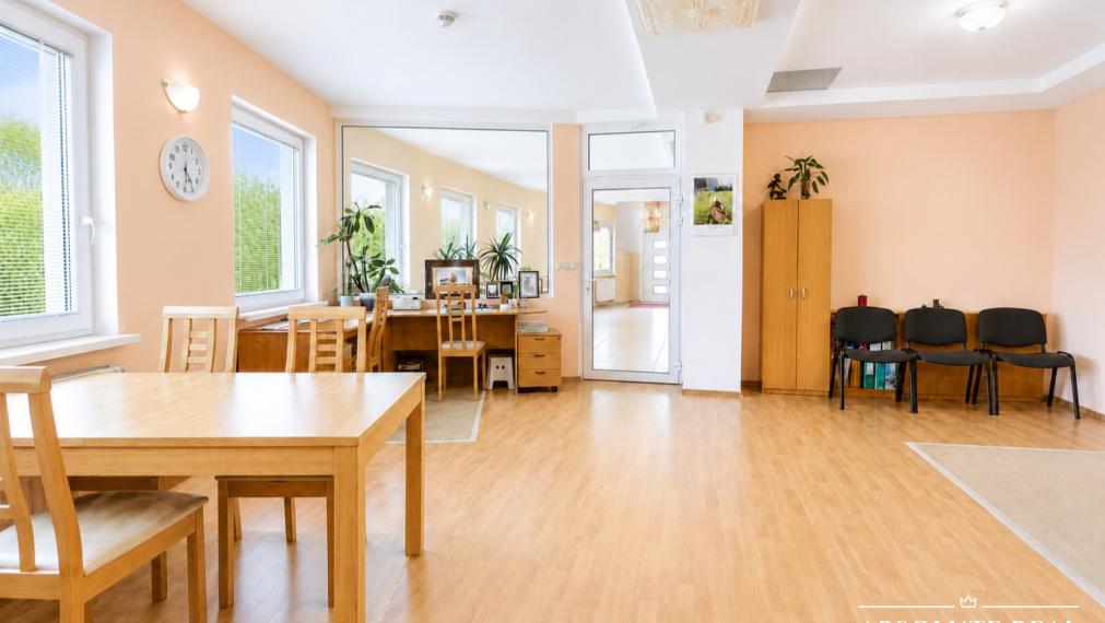 ABSOLUTE REAL / Veľké, pekné Nebytové priestory blízko Centra v Petržalke pri Inchebe,157 m2