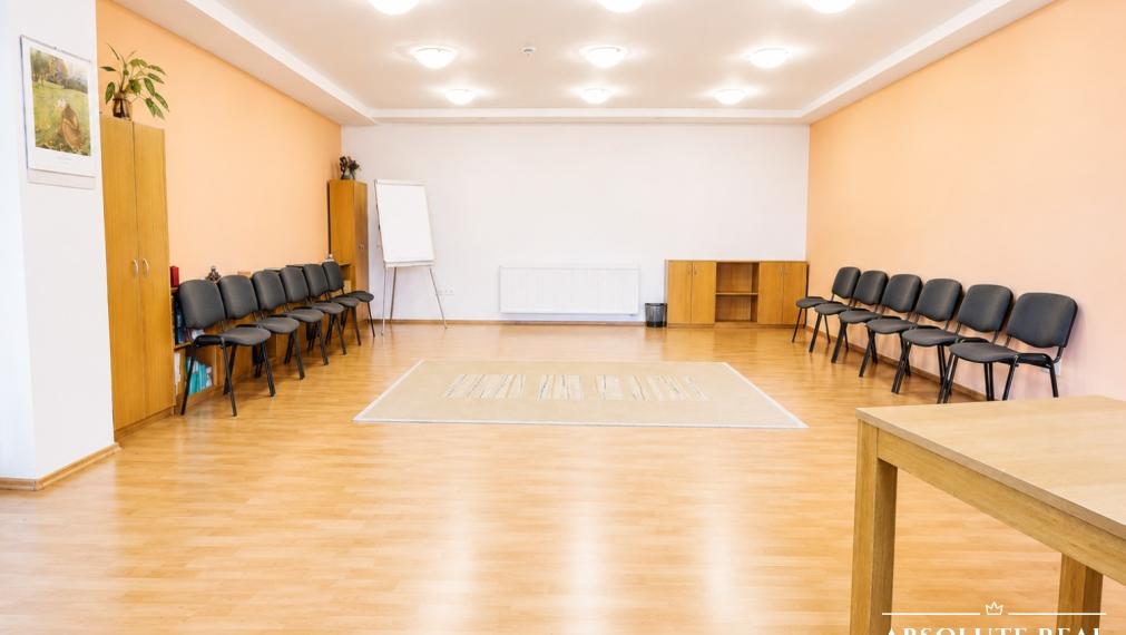 ABSOLUTE REAL / Veľké, pekné Nebytové priestory blízko Centra v Petržalke pri Inchebe,157 m2