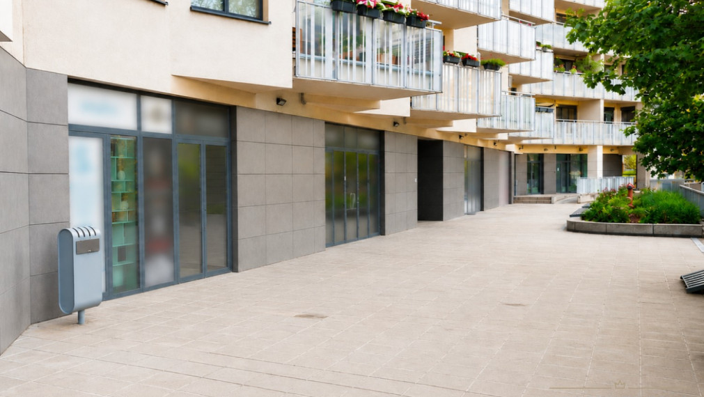 Pekný nebytový priestor v BA – Ružinove, Prešovská ulica, 48.5 m2, klimatizácia