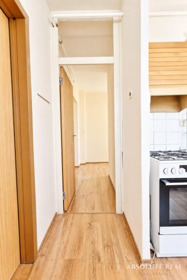 ABSOLUTE REAL / 3i byt s lodžiou Stupava, Školská ul., 72.3 m2, garáž, pivnica