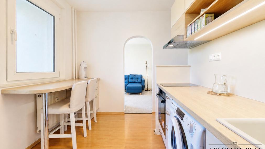 ABSOLUTE REAL / pekný 3i byt v Bratislave – Petržalke, Mlynarovičova ulica, 69.8 m2, lodžia, šatník, pivnica