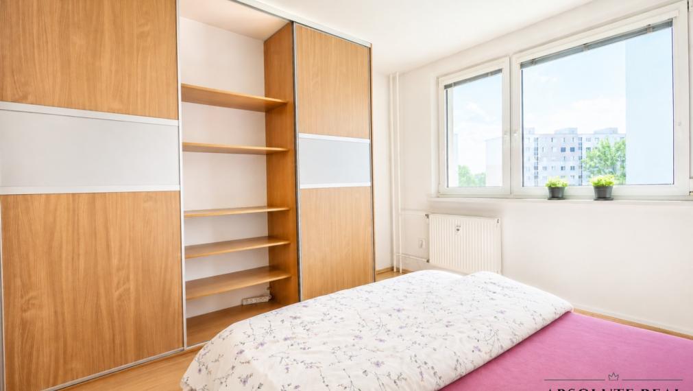 ABSOLUTE REAL / pekný 3i byt v Bratislave – Petržalke, Mlynarovičova ulica, 69.8 m2, lodžia, šatník, pivnica