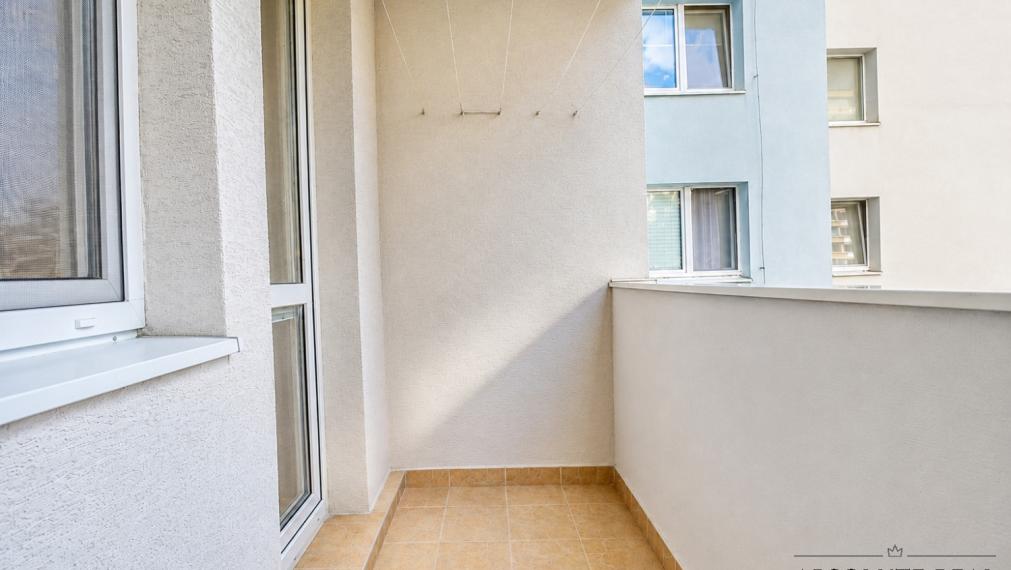 ABSOLUTE REAL / pekný 3i byt v Bratislave – Petržalke, Mlynarovičova ulica, 69.8 m2, lodžia, šatník, pivnica