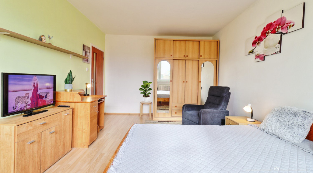 ABSOLUTE REAL / Pekný 1i byt v BA – Dúbravka, Drobného ulica, 33.02 m2, pivnica