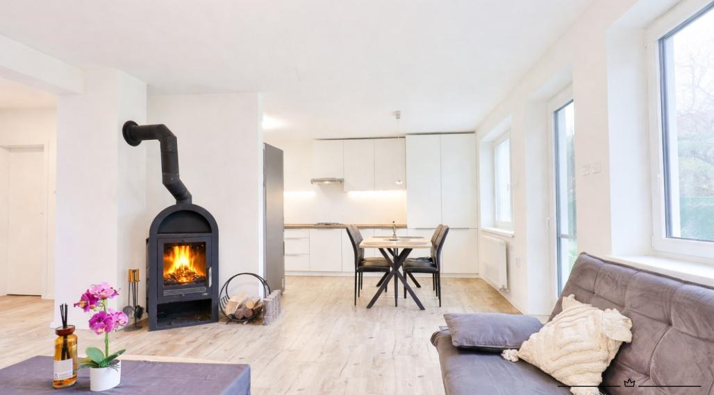 ABSOLUTE REAL / 5i dom, Bratislava DNV – Ílová ulica, 169.5 m2, terasa, záhrada