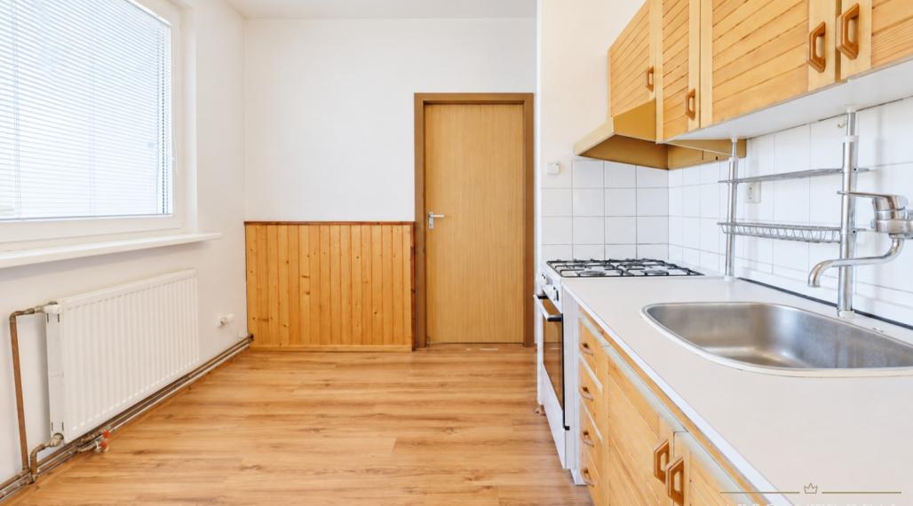 ABSOLUTE REAL / 3i byt s lodžiou Stupava, Školská ul., 72.3 m2, garáž, pivnica