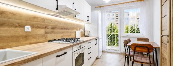 ABSOLUTE REAL / 3i byt, Bratislava – Karlova Ves, Ľ. Fullu, 67 m2, 2x loggia, predzáhradka 44 m2