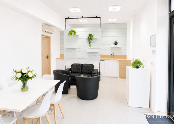 Pekný nebytový priestor v BA – Ružinove, Prešovská ulica, 48.5 m2, klimatizácia