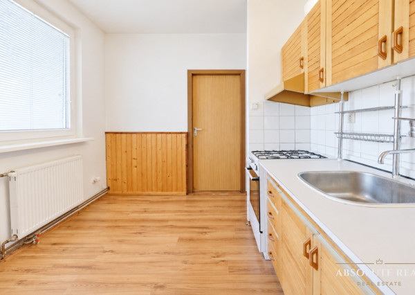 ABSOLUTE REAL / 3i byt s lodžiou Stupava, Školská ul., 72.3 m2, garáž, pivnica