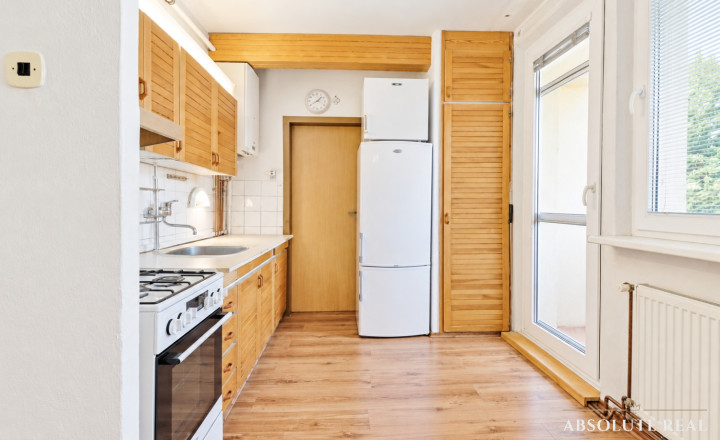 ABSOLUTE REAL / 3i byt s lodžiou Stupava, Školská ul., 72.3 m2, garáž, pivnica - fotografia 3